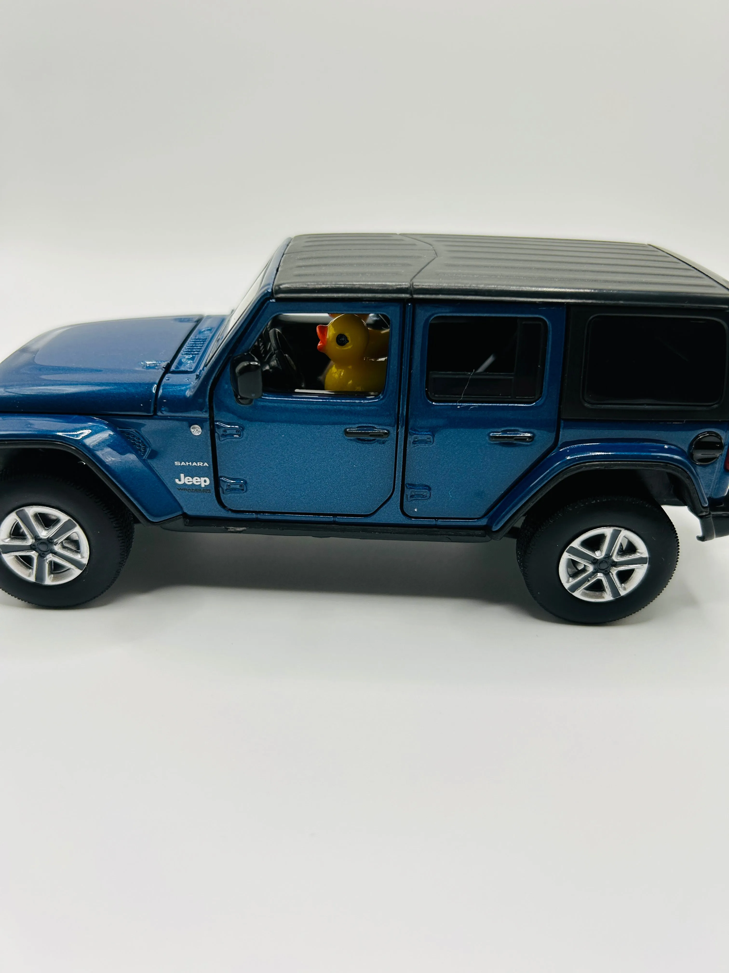 4 Door Jeep  Sahara