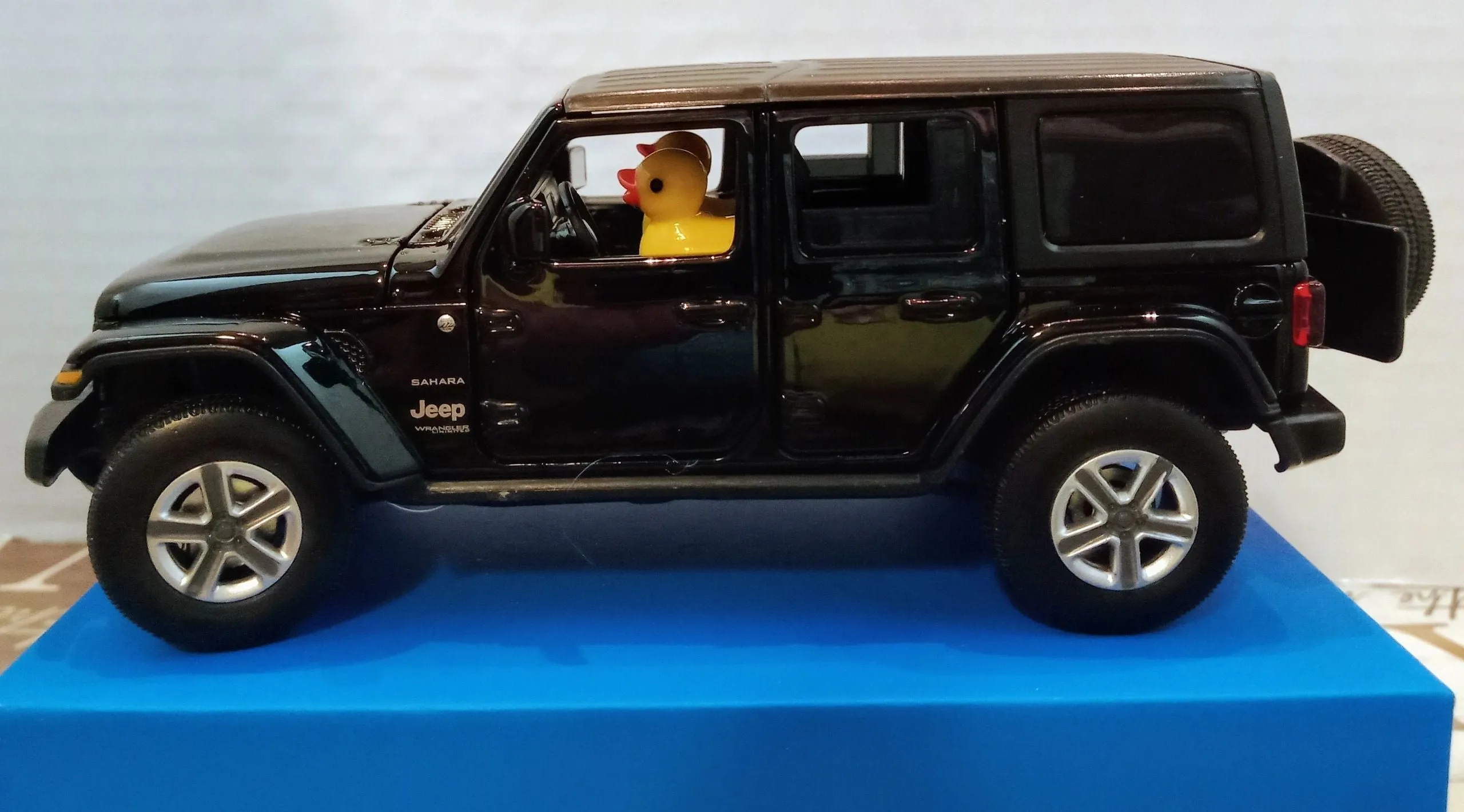 4 Door Jeep  Sahara