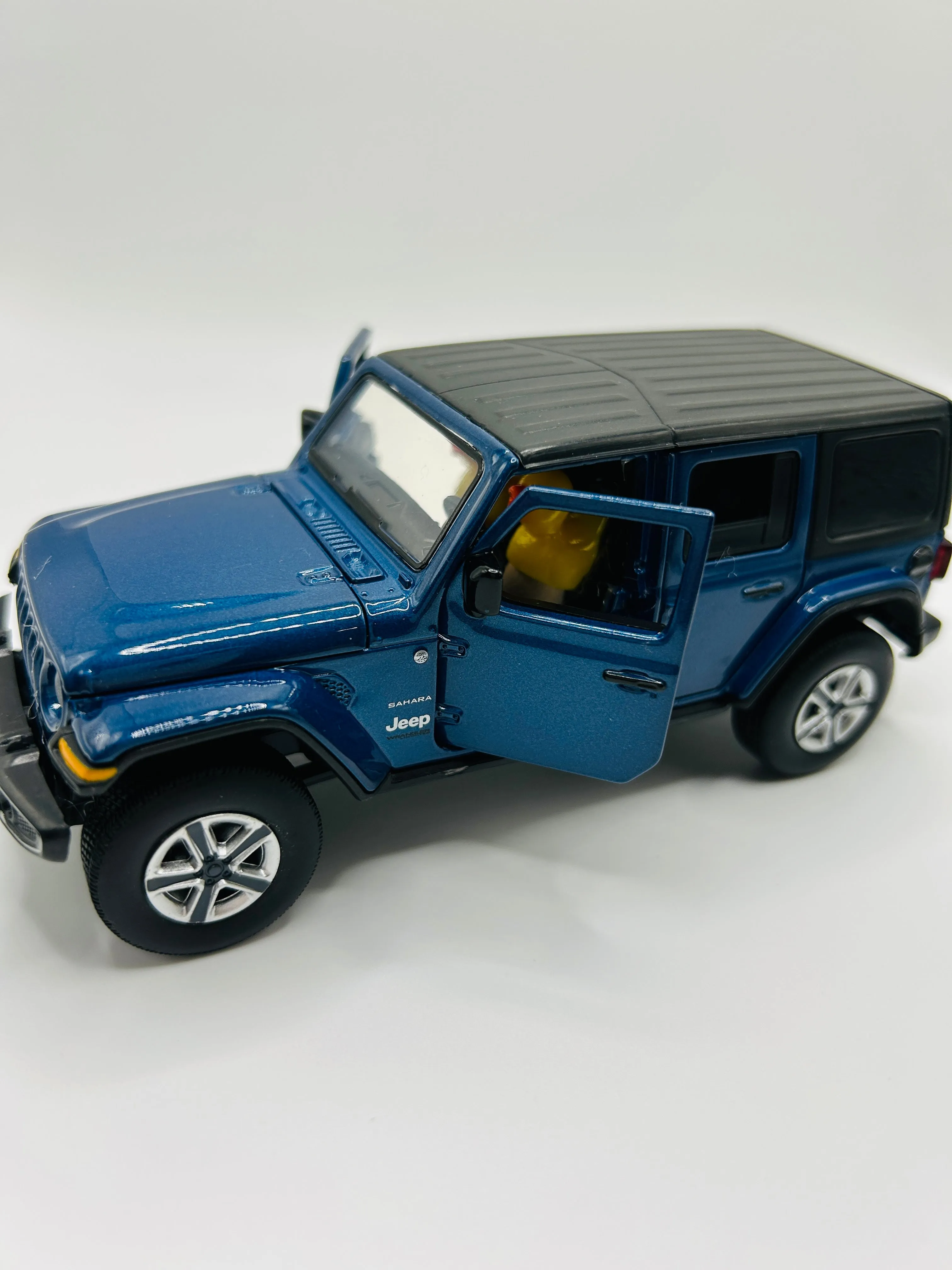 4 Door Jeep  Sahara