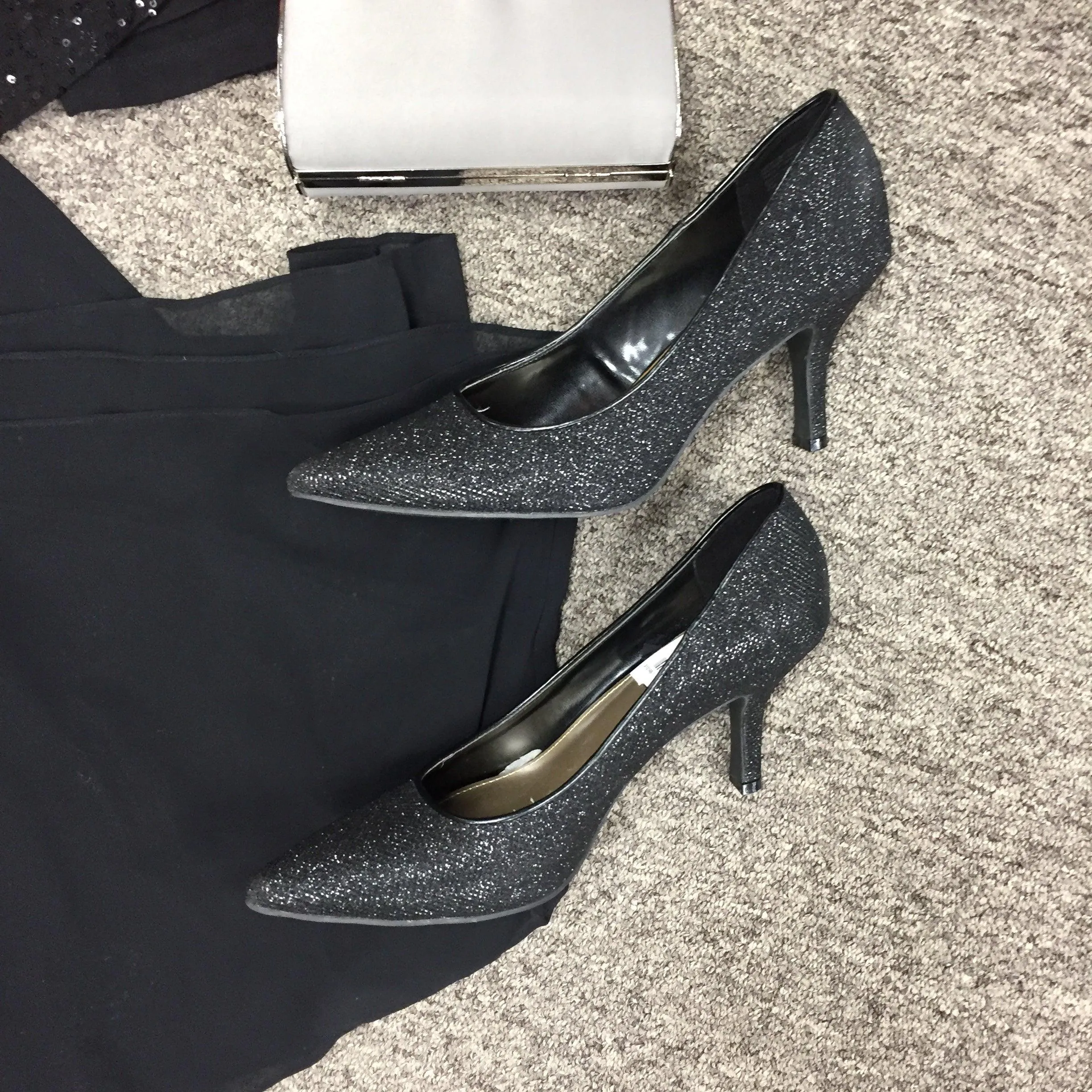 Fioni Pumps