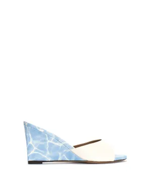 Gwen 75 wedge Shiny lamb & silky lamb print Milk white & pool blue