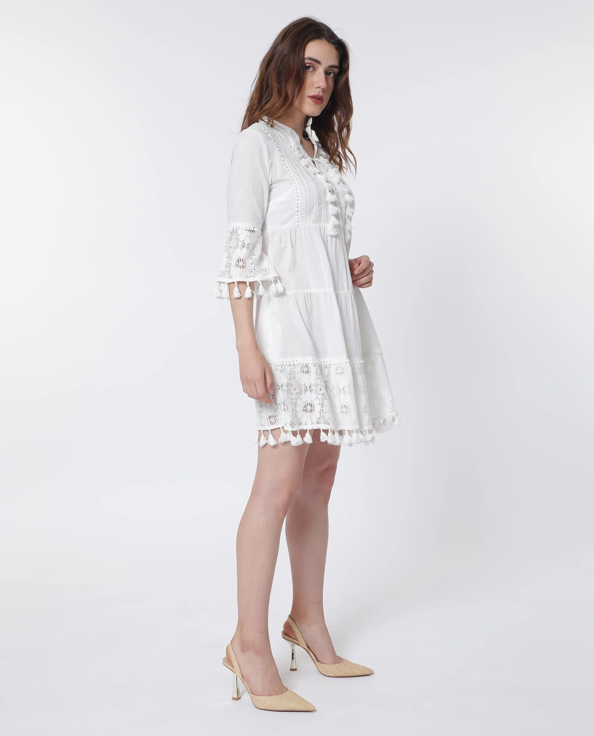 Rareism Women Andarin White Cotton Fabric 3/4Th Sleeves Tie-Up Closure Tie-Up Neck Bell Sleeve Regular Fit Plain Knee Length Tiered Dress