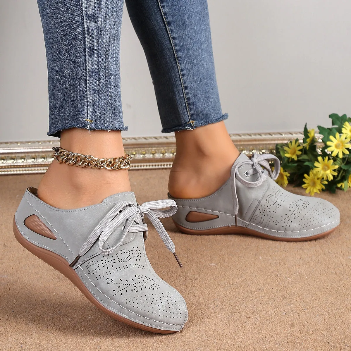 Women's Lace-Up Round Toe Wedge Sandals
