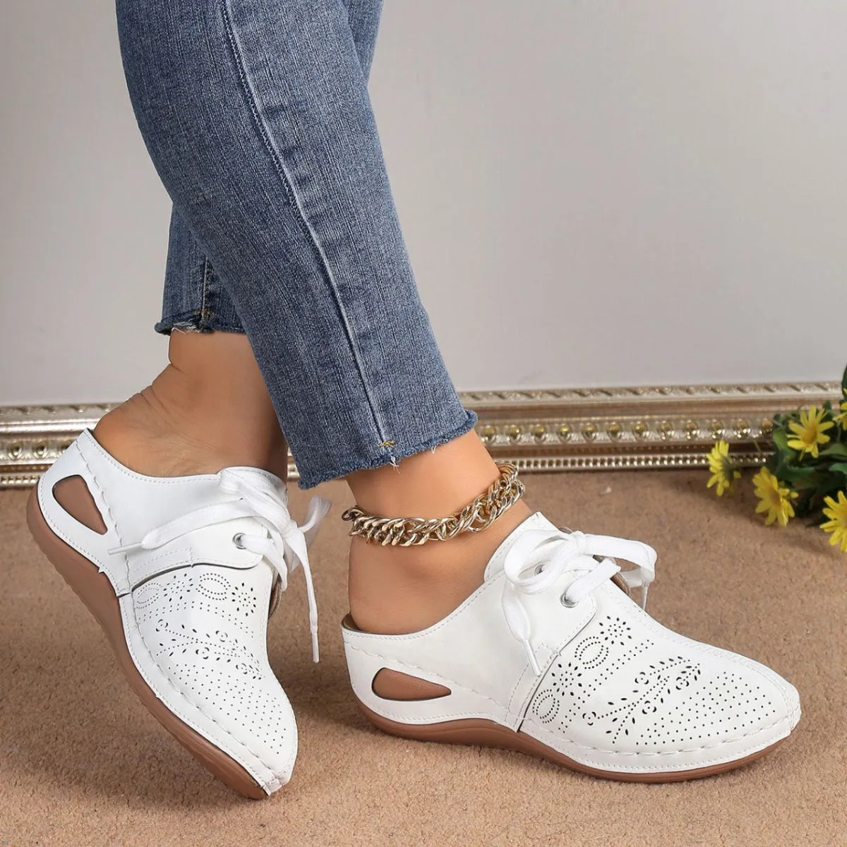 Women's Lace-Up Round Toe Wedge Sandals