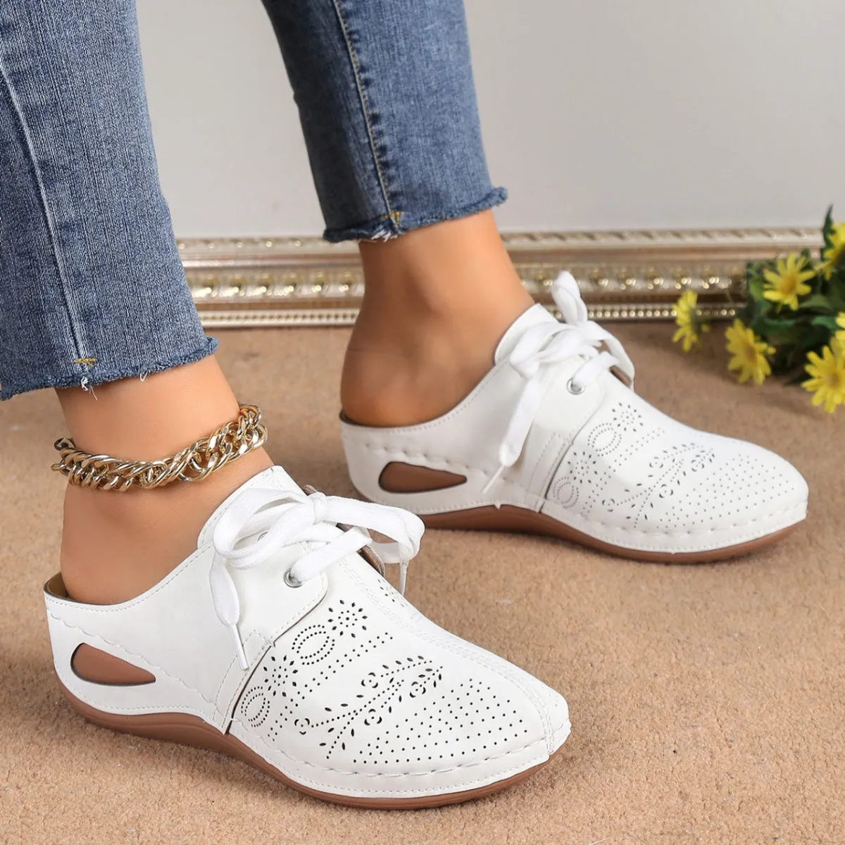 Women's Lace-Up Round Toe Wedge Sandals